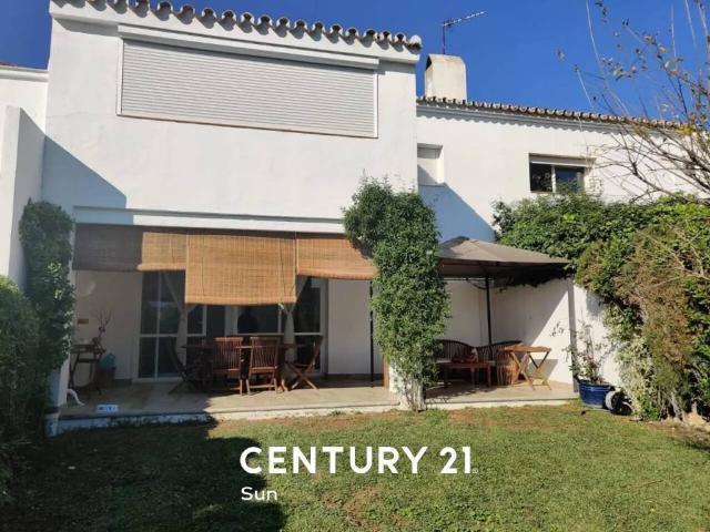 Casa en Alquiler en Estepona