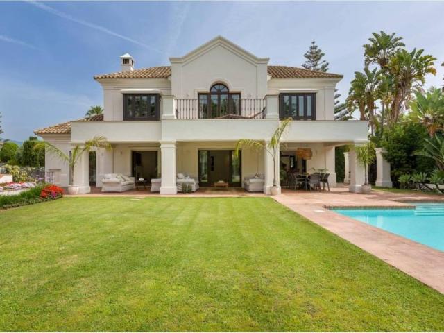 Casa en Alquiler en Estepona