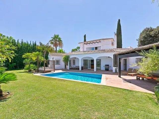 Casa en Alquiler en Estepona