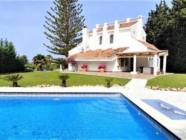 Casa en Alquiler en Estepona