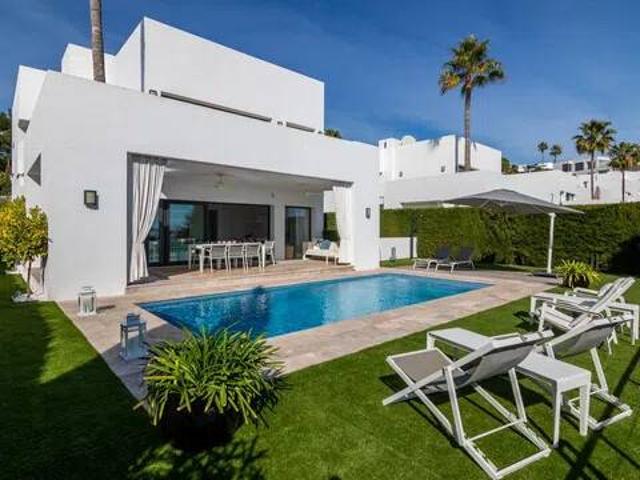 Casa en Alquiler en Estepona