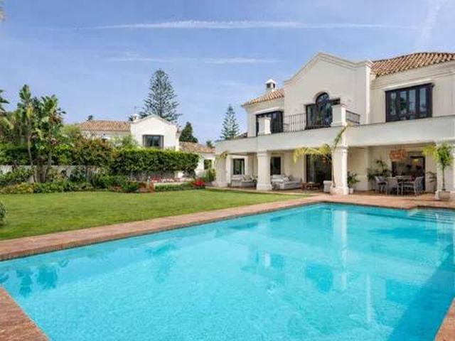 Casa en Alquiler en Estepona