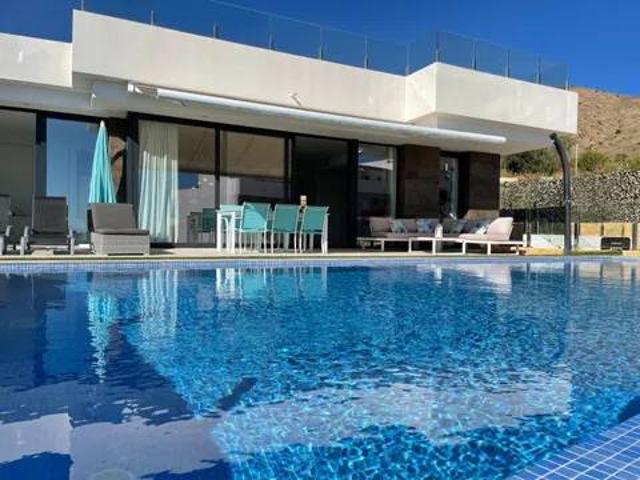 Casa en Alquiler en Finestrat