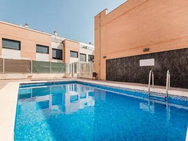 Casa en Alquiler en La Pobla de Vallbona