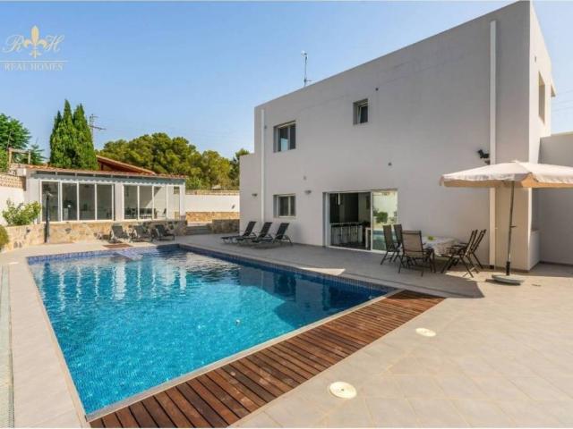 Casa en Alquiler en L'Alfàs del Pi