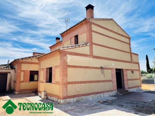 Casa en Alquiler en Layos