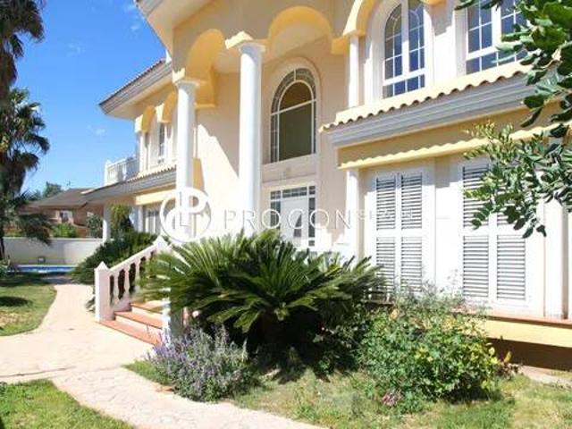 Casa en Alquiler en L'Eliana