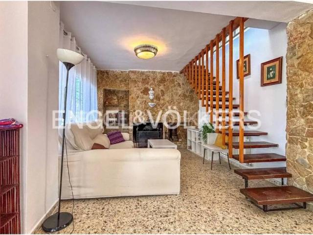 Casa en Alquiler en Paterna
