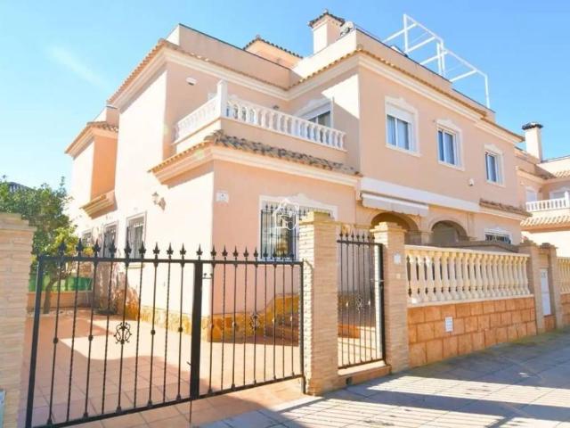 Casa en Alquiler en Pilar de la Horadada