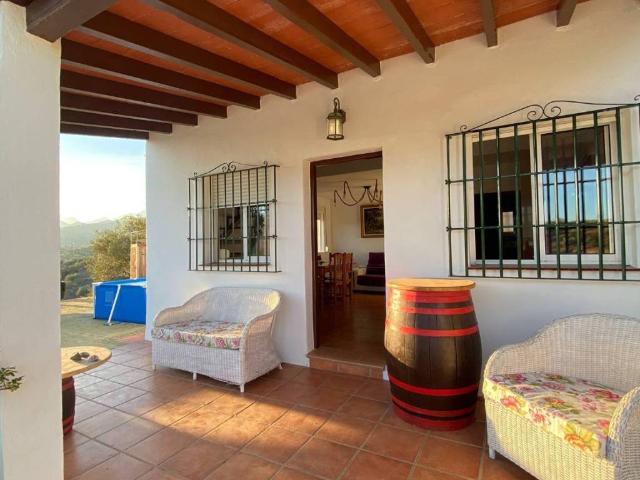 Casa en Alquiler en Riogordo