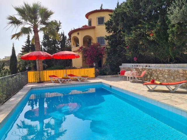 Casa en Alquiler en Rincón de la Victoria