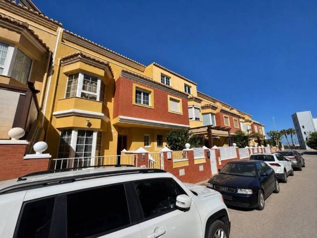 Casa en Alquiler en Roquetas de Mar