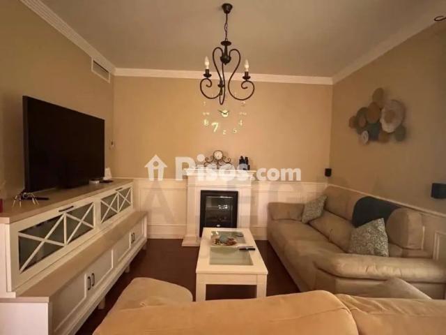 Casa en alquiler en Sur