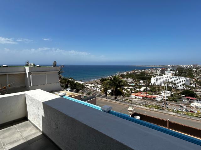 Casa en alquiler en San Agustín con 2 dormitorios y terraza privada