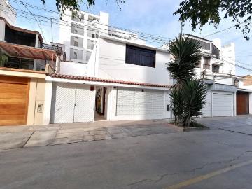 Casa en alquiler en San Miguel a S/4,500 al mes