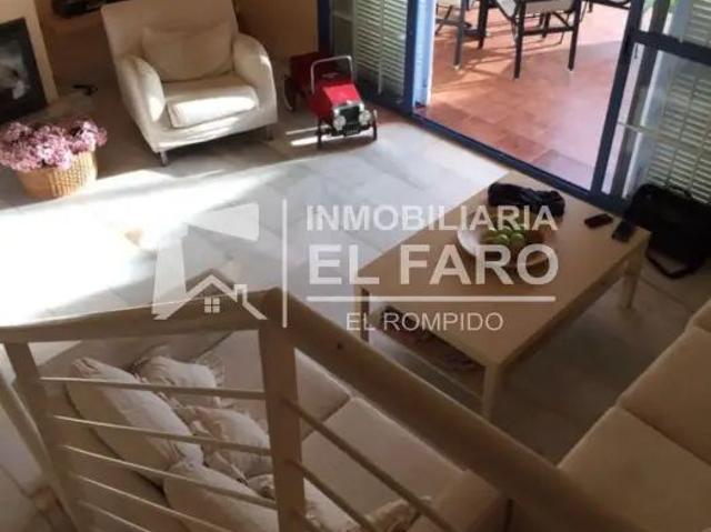 Casa en alquiler en Urbanización Veconsa Hoyo 12