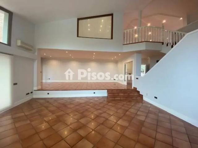 Casa en alquiler en Valdecabañas