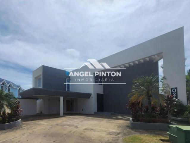 Casa en Alquiler vacacional en Lechería Anzoátegui 1200 m2. 7 hab