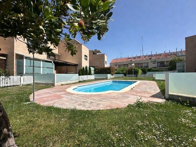Casa en alquiler. Zaragoza