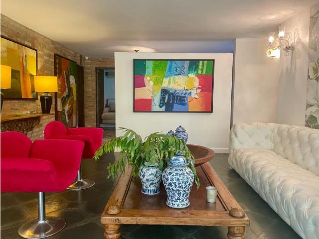 Casa en Alquiler 506.15m2 Urb Chuao 5h+s/4.5b+s/3p