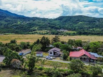 Casa en Alto Boquete con Vistas al Volcán Barú