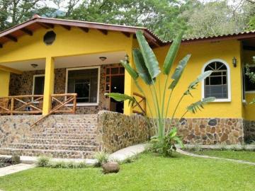 Casa en Altos del Maria Villa Encanto