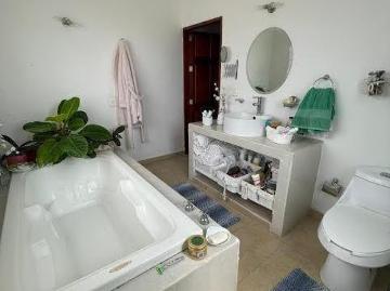 CASA EN ALTA VISTA A 5 MINUTOS CENTRO DE CUERNAVACA