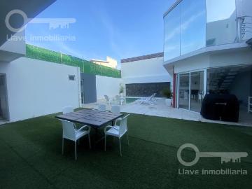 Casa en Amueblada o sin amueblar renta ubicada en calle Chihuahua, Col. Petrolera, Coatzacoalcos, Veracruz