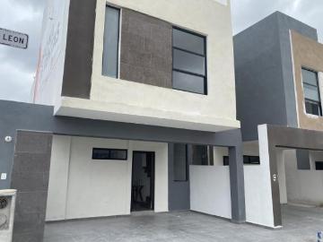Casa en Arboledas Residencial