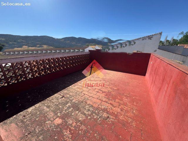CASA EN ARRIATE CON ESTUPENDAS VISTAS