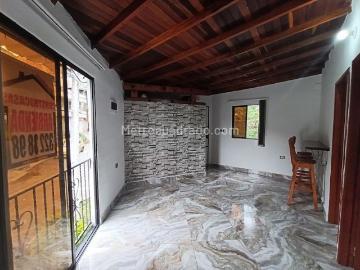 Casa en Arriendo, MANRIQUE CENTRAL, Medellín