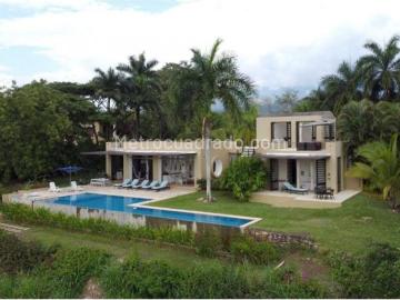 Casa en Arriendo, Mesa De Yeguas, Anapoima