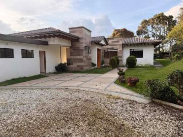 Casa en arriendo Oriente, Medellín