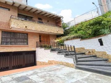 Casa en arriendo, Aves maria