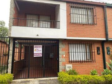 Casa en arriendo, Altos de la pereira