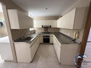 Casa en arriendo, Altos del poblado