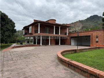 Casa en Arriendo, Belvedere, Medellín
