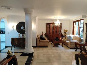 Casa en arriendo, Calle nueva