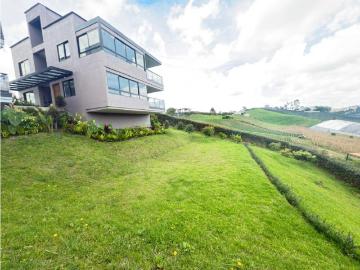 Casa en arriendo Calle 19 19 1 1, Lomitas, La Ceja, Antioquia, Col
