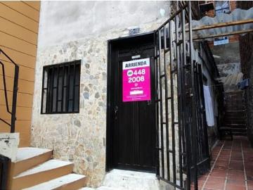 Casa en arriendo Calle 73, Manrique Central Numero1, Comuna 4 Aranjuez, Perímetro Urbano Medellín, Medellín, Valle De Aburrá, Antioquia, Rap Del Agua Y La Montaña, 050006, Colombia