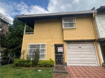 Casa en arriendo Carrera 66c 32b 60, Rosales, Medellín, Antioquia, Col