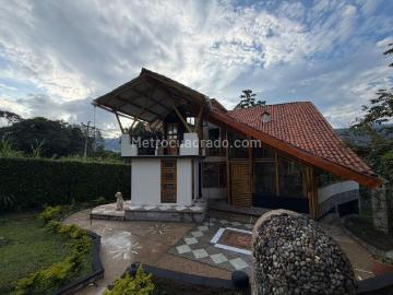 Casa en Arriendo, CONDOMINIO CAMPESTRE QUINTAS DE USATAMA, Fusagasuga