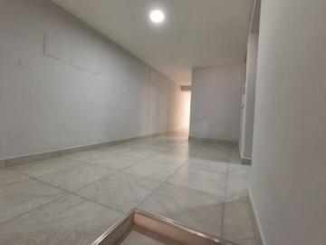 Casa en arriendo, Conquistadores