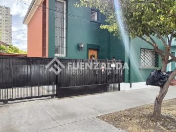 Casa en arriendo de 3 dorm. en san miguel