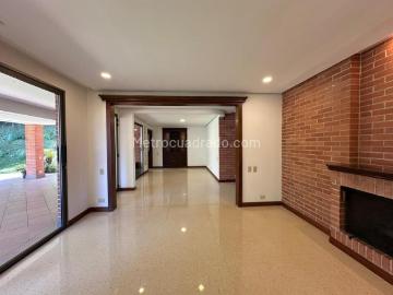 Casa en Arriendo, El Poblado, Medellín