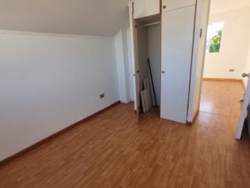 Casa en Arriendo en Maipú 5 dormitorios 3 baños