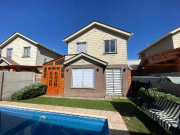Casa en Arriendo en Buín 3 dormitorios 3 baños