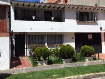 Casa En Arriendo En Bogota En Usaquen A298462
