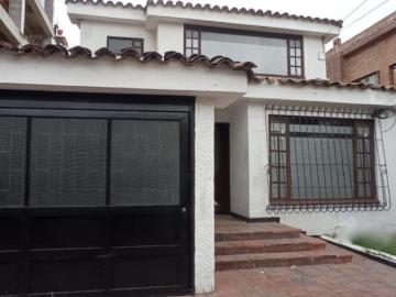 Casa EN ARRIENDO EN Bogotá EN Nueva Autopista Usaquén 62479 $6.800.000