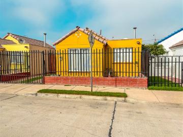 Casa en Arriendo en Calle Bari 572, Santa Margarita Puertas del Mar